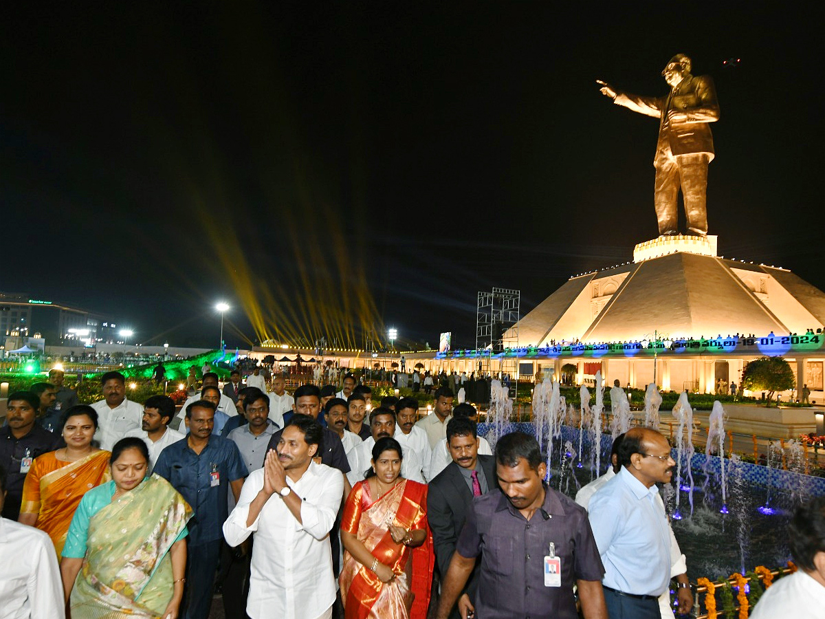 CM Jagan Unveil Dr BR Ambedkar Statue In Vijayawada Photos - Sakshi5