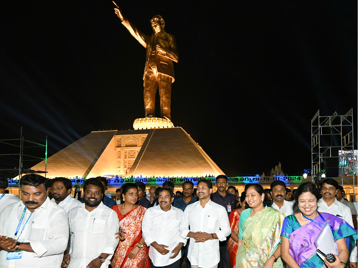 CM Jagan Unveil Dr BR Ambedkar Statue In Vijayawada Photos - Sakshi7