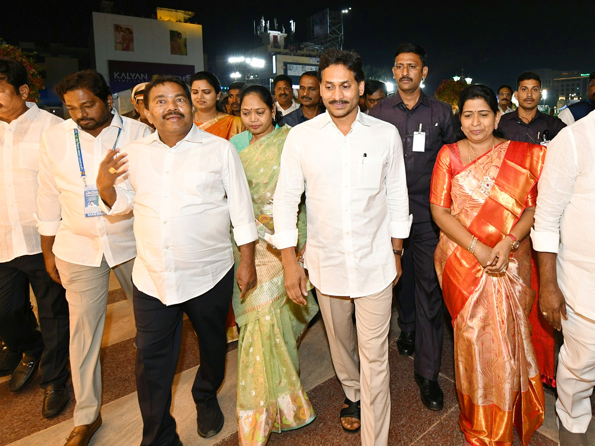 CM Jagan Unveil Dr BR Ambedkar Statue In Vijayawada Photos - Sakshi8