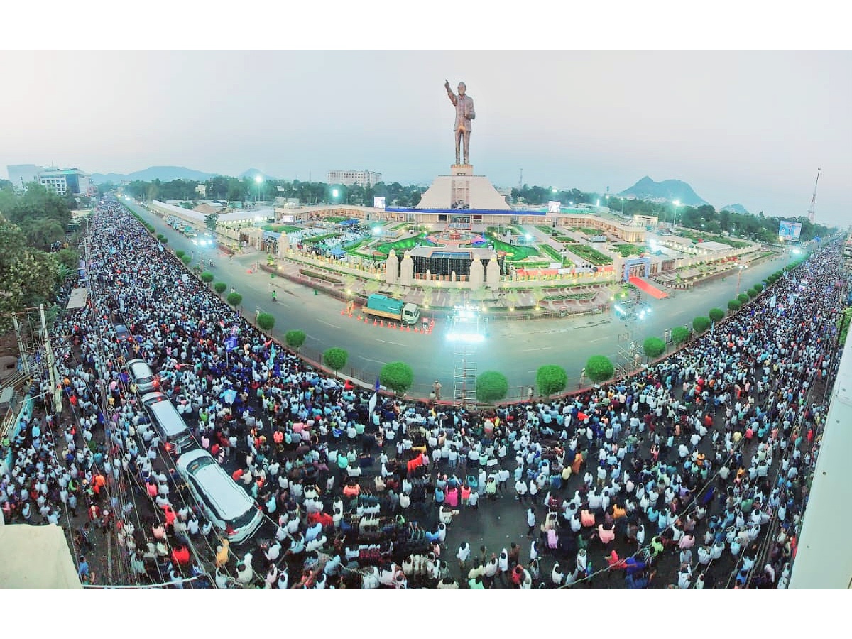 Dr BR Ambedkar Statue Vijayawada Night View Photos - Sakshi18