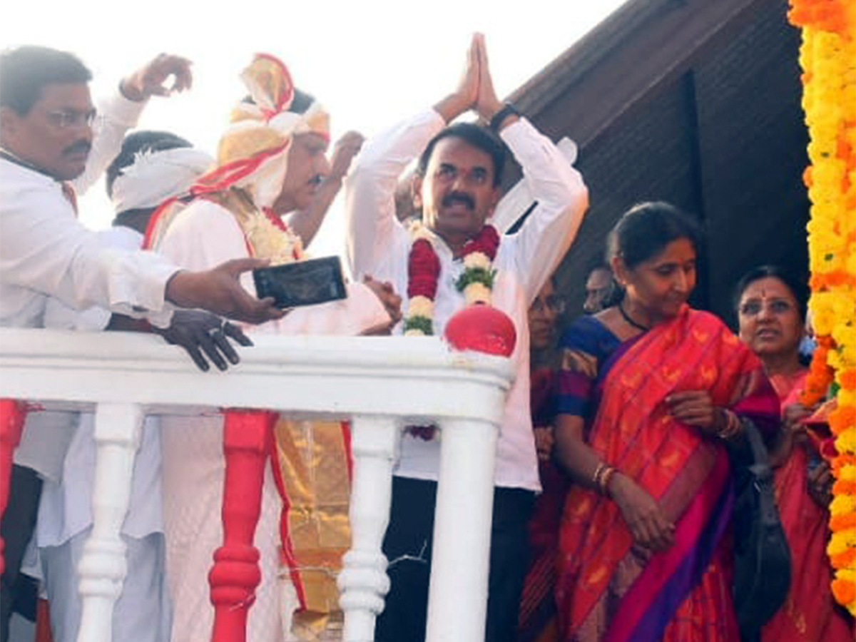 Lakshmi Narasimha Swamy Rathotsavam in mahabubnagar - Sakshi11