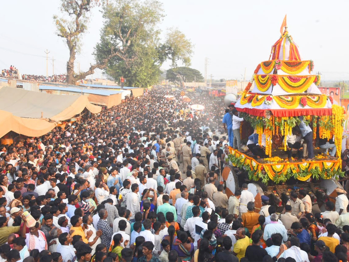 Lakshmi Narasimha Swamy Rathotsavam in mahabubnagar - Sakshi8