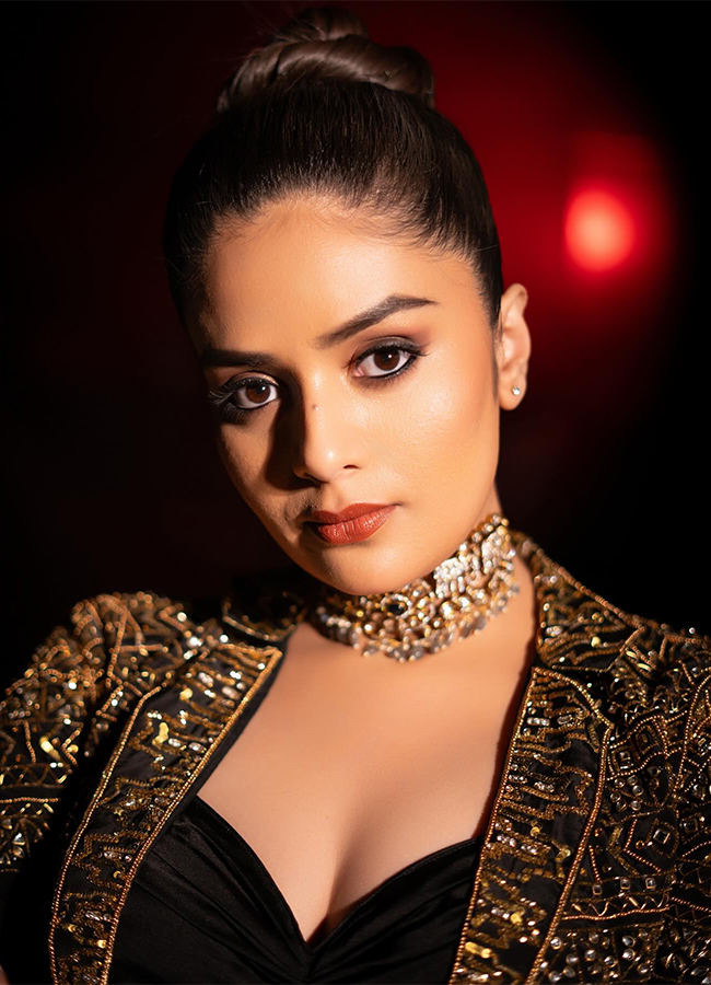 sreemukhi latest photos - Sakshi3