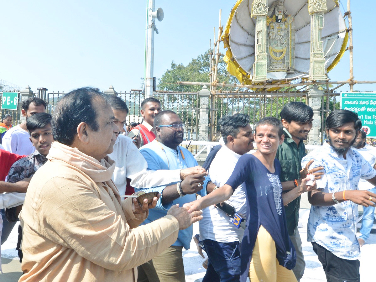 Brahmanandam,Suma And Singer Sunitha Visits Tirumala Photos - Sakshi21