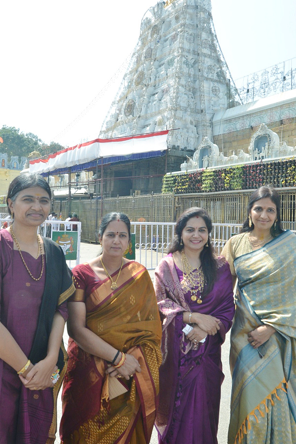 Brahmanandam,Suma And Singer Sunitha Visits Tirumala Photos - Sakshi23