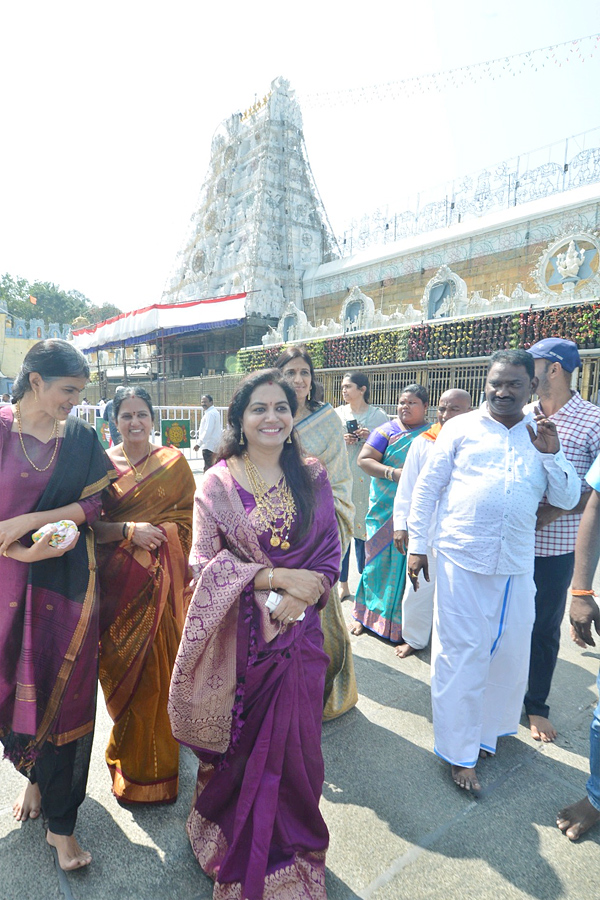 Brahmanandam,Suma And Singer Sunitha Visits Tirumala Photos - Sakshi24