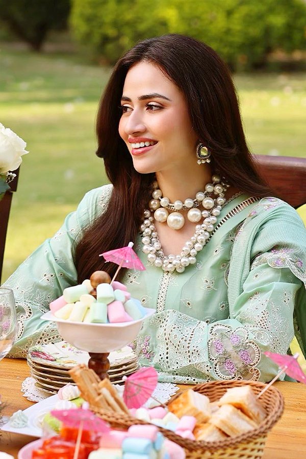 Shoaib Mailk Ties The Knot With Pakistani Actrees Sana Javed Photos - Sakshi18