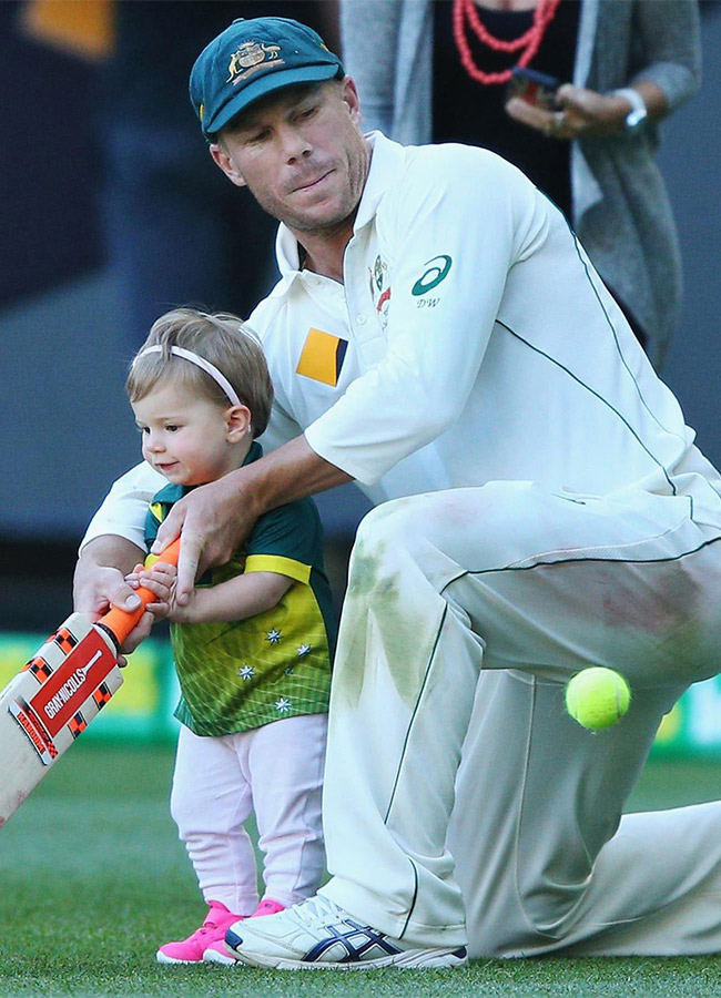 cricketer david warner family photos - Sakshi32