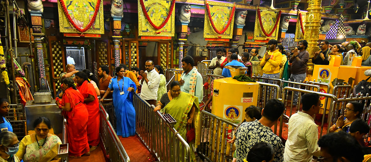 Kanaka Durga Temple at Vijayawada Photos - Sakshi19