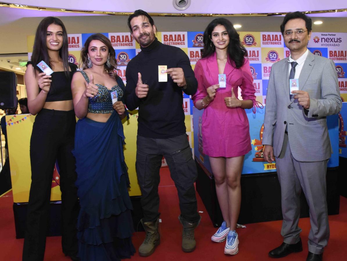 Hyderabad: Grand Finale Bumper Draw at Bajaj Electronics Nexus Hyderabad Mall KPHB - Sakshi7