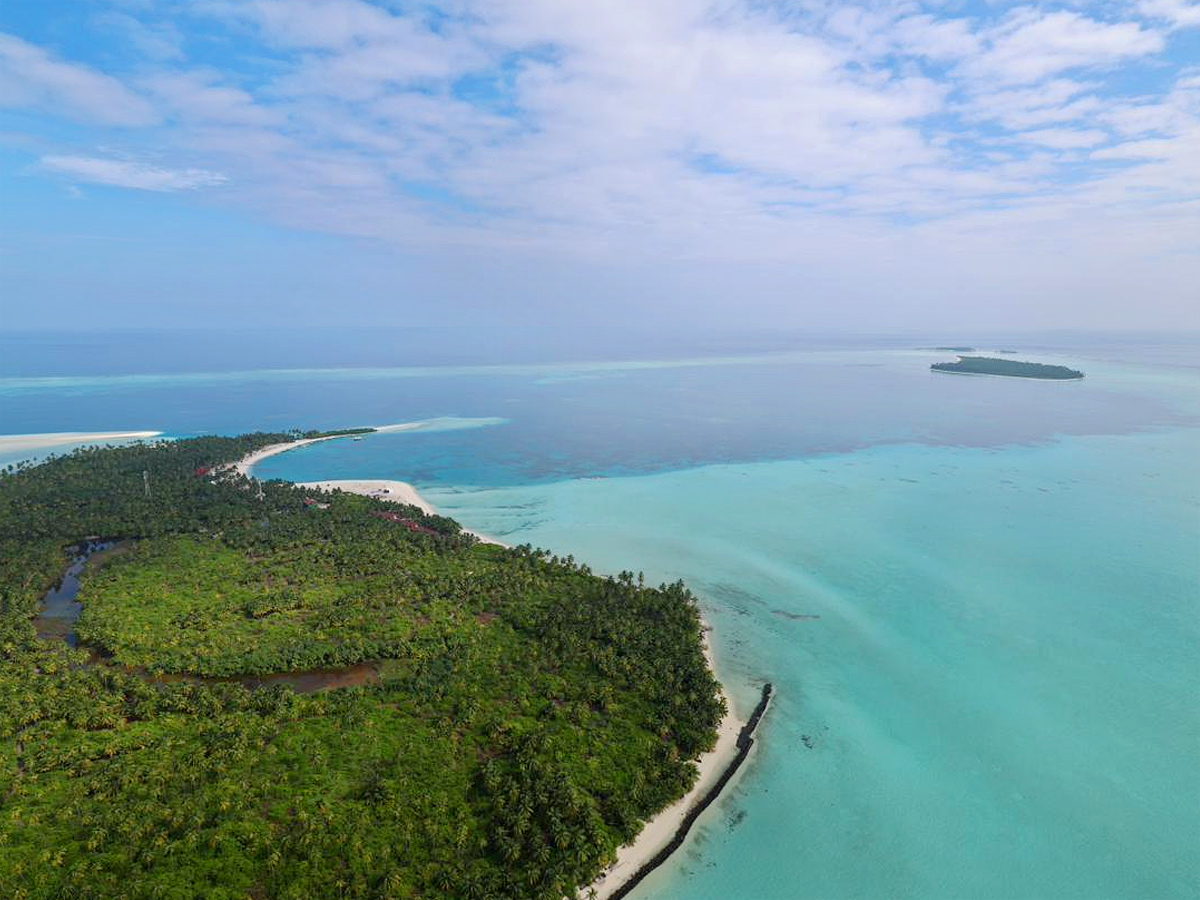 PM Narendra Modi snorkelling adventure morning walks on Lakshadweep beaches Photos - Sakshi3