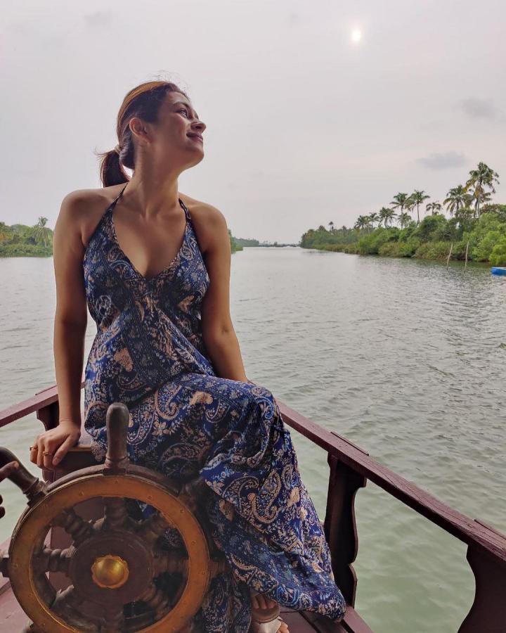 Shraddha Das Vacation Photos - Sakshi5