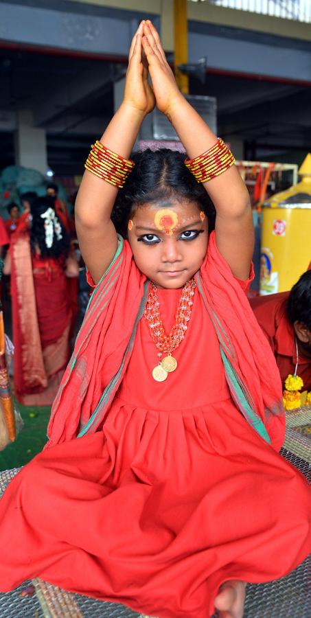 Devotees to end Bhavani Deeksha today at Indrakeeladri in Vijayawada - Sakshi27