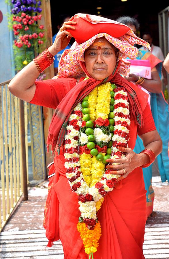 Devotees to end Bhavani Deeksha today at Indrakeeladri in Vijayawada - Sakshi29