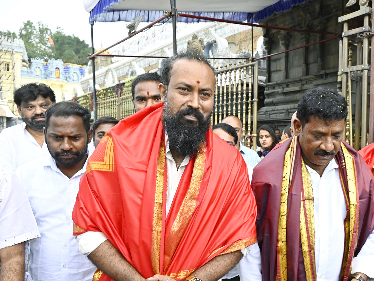 Salaar Movie Villain Ramachandra Raju Visits Tirumala Photos  - Sakshi6