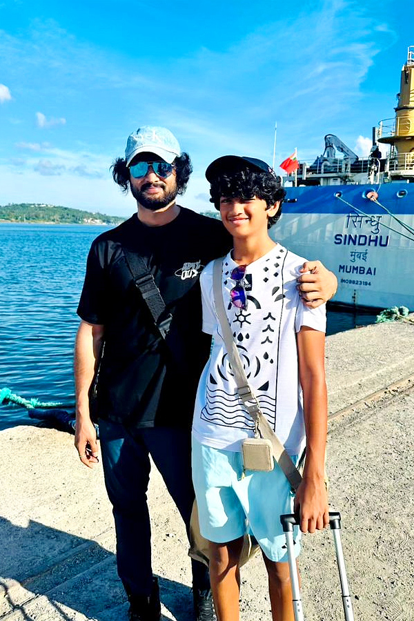 Tollywood Hero Sudheer Babu Enjoying with His family vacation Photos - Sakshi6