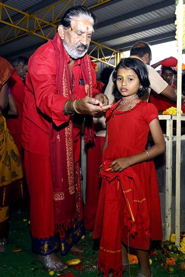 Bhavani Deeksha Viramana in Vijayawada Durga Temple Photos - Sakshi21