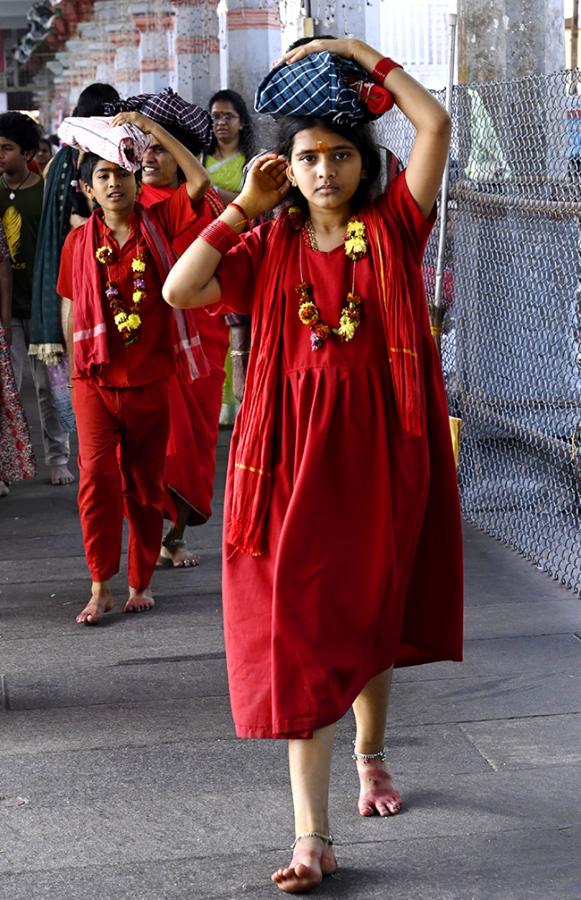 Bhavani Deeksha Viramana in Vijayawada Durga Temple Photos - Sakshi6