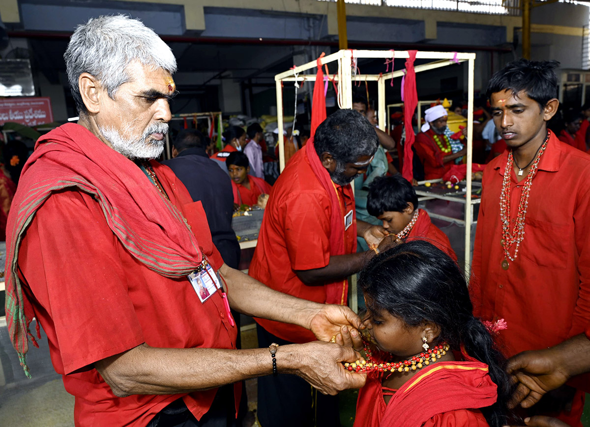 Bhavani Deeksha Viramana in Vijayawada Durga Temple Photos - Sakshi24