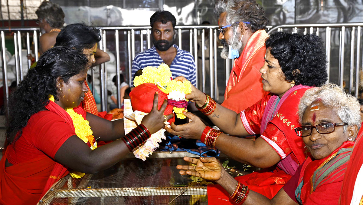 Bhavani Deeksha Viramana in Vijayawada Durga Temple Photos - Sakshi25