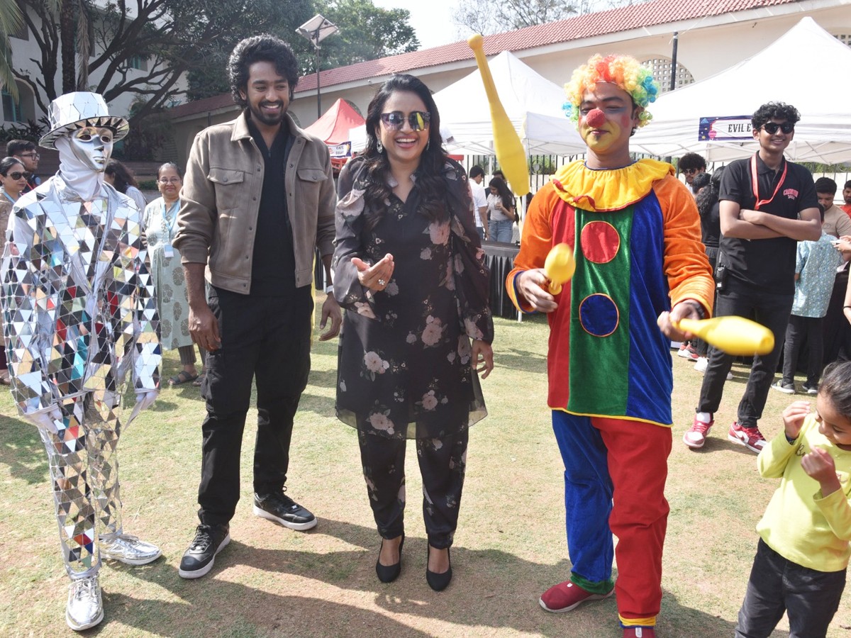 Anchor Suma Kanakala With Bubblegum Movie Hero, Heroine Attended The Event At Oakridge International School - Sakshi9