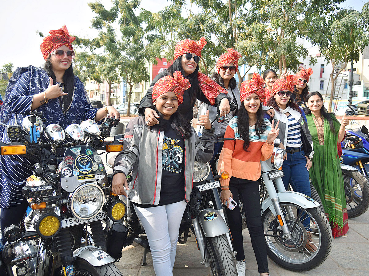 carnival during an ongoing Gujarati festival in Hyderabad - Sakshi1