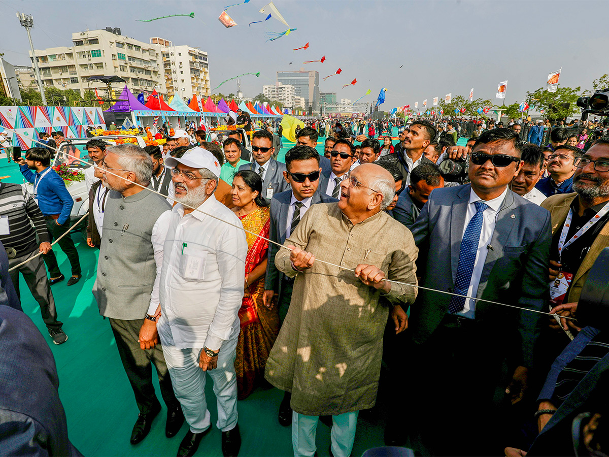 kite during the International Kite festival in Ahmedabad photos - Sakshi5