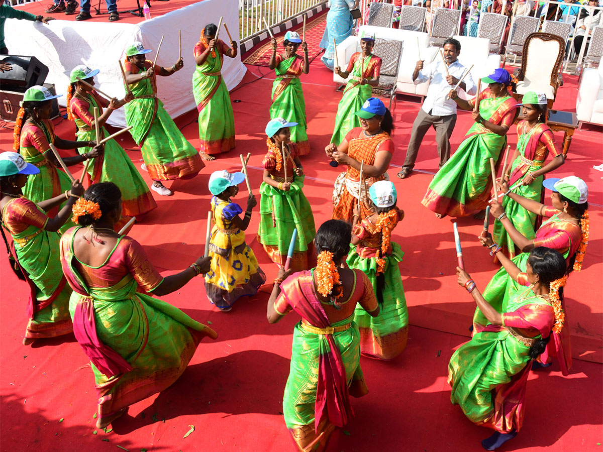 ysrcp samajika sadhikara yatra photos - Sakshi7