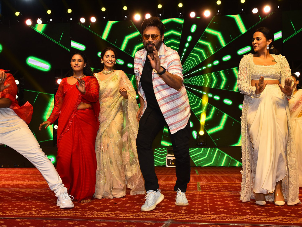 Venkatesh Daggubati SAINDHAV Pre-Release Event Photos - Sakshi45