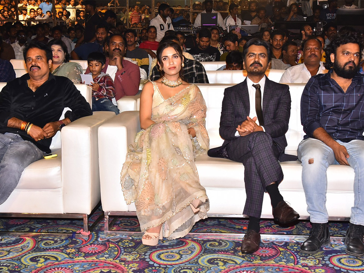 Venkatesh Daggubati SAINDHAV Pre-Release Event Photos - Sakshi8