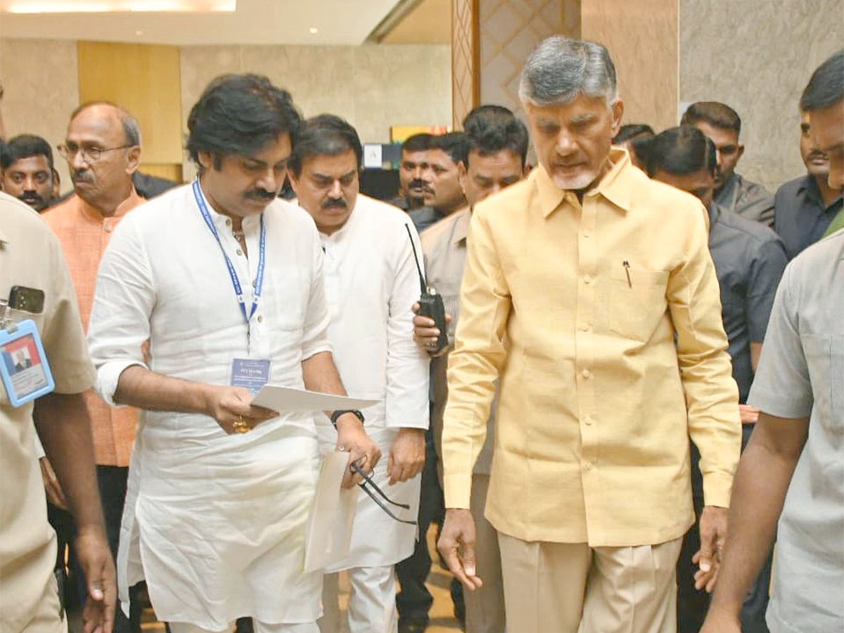 Chandrababu Naidu And Pawan Kalyan Press Meet With Chief Election Commissioner  - Sakshi4