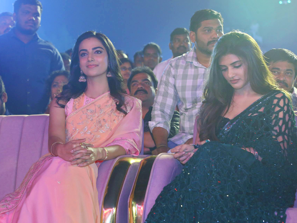 Guntur Kaaram Pre Release Event Photos - Sakshi19