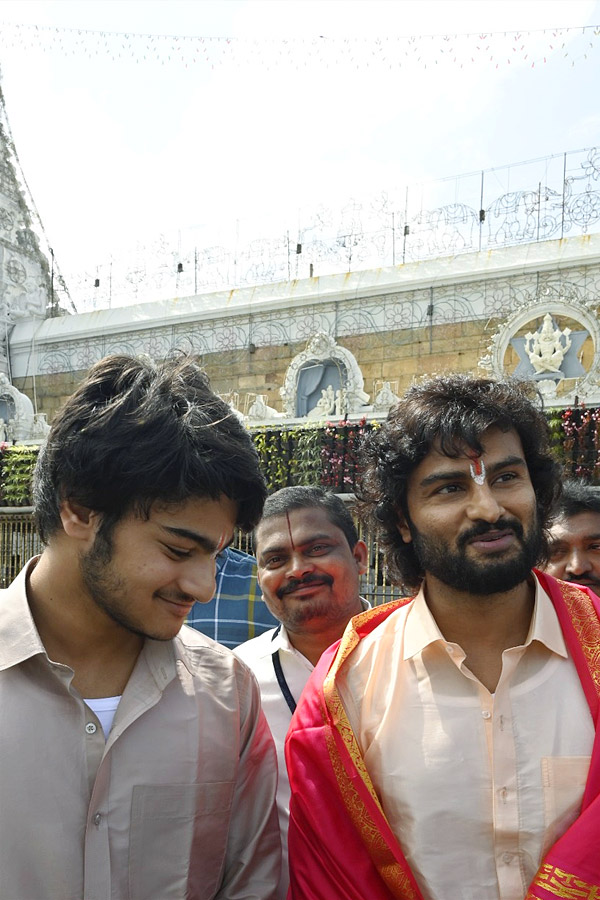 Sudheer Babu With His Family Visits Tirumala Temple - Sakshi17