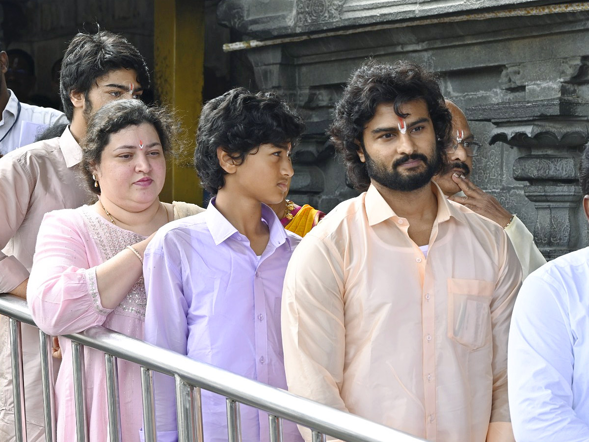 Sudheer Babu With His Family Visits Tirumala Temple - Sakshi21