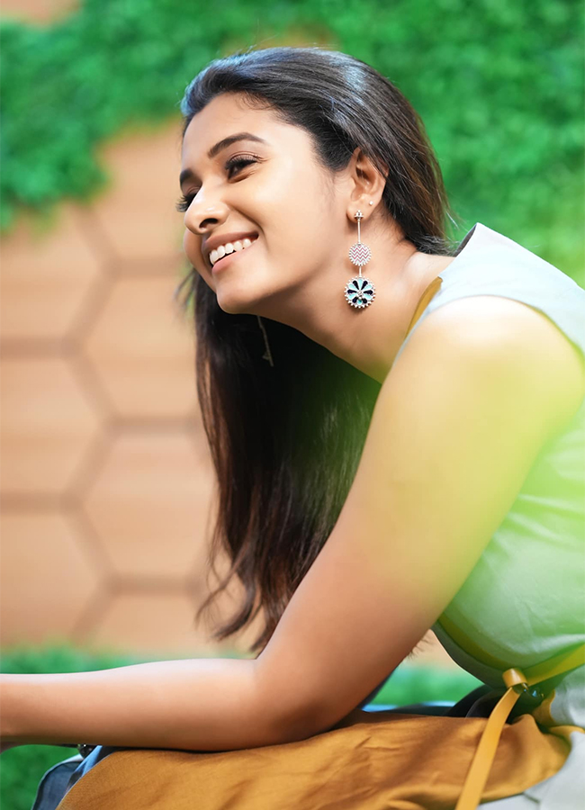 Actress Priya Bhavani Shankar Lates pics - Sakshi14