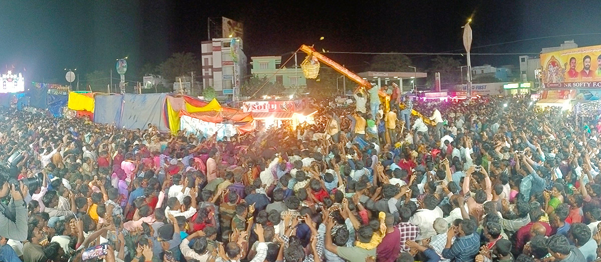 Vuyyuru Veeramma Talli Temple Pics - Sakshi3