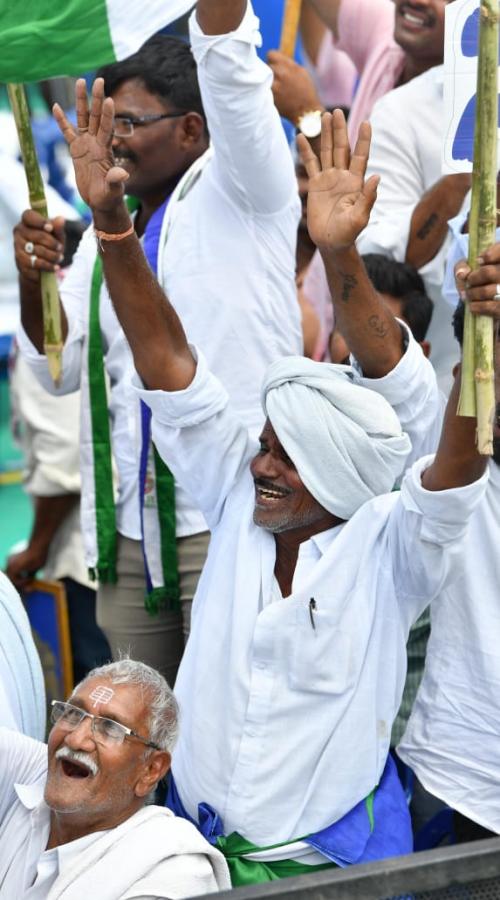 Huge Crowd At AP CM YS Jagan Medarametla Public Meeting Photos - Sakshi2