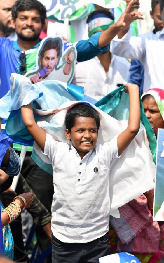 Huge Crowd At CM YS Jagan Medarametla Public Meeting Photos - Sakshi29