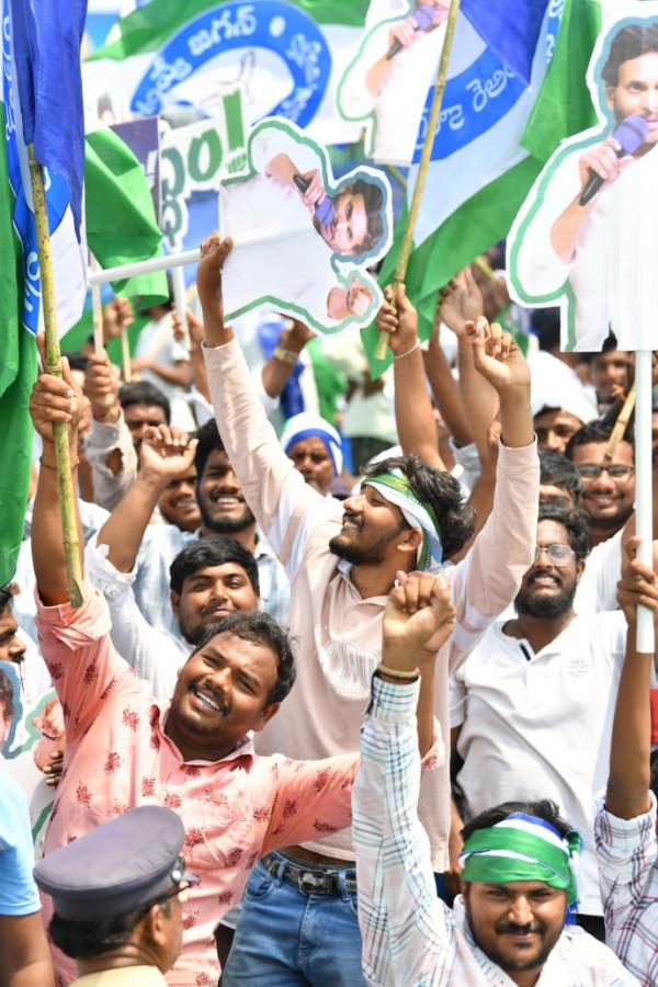 Huge Crowd At AP CM YS Jagan Medarametla Public Meeting Photos - Sakshi3