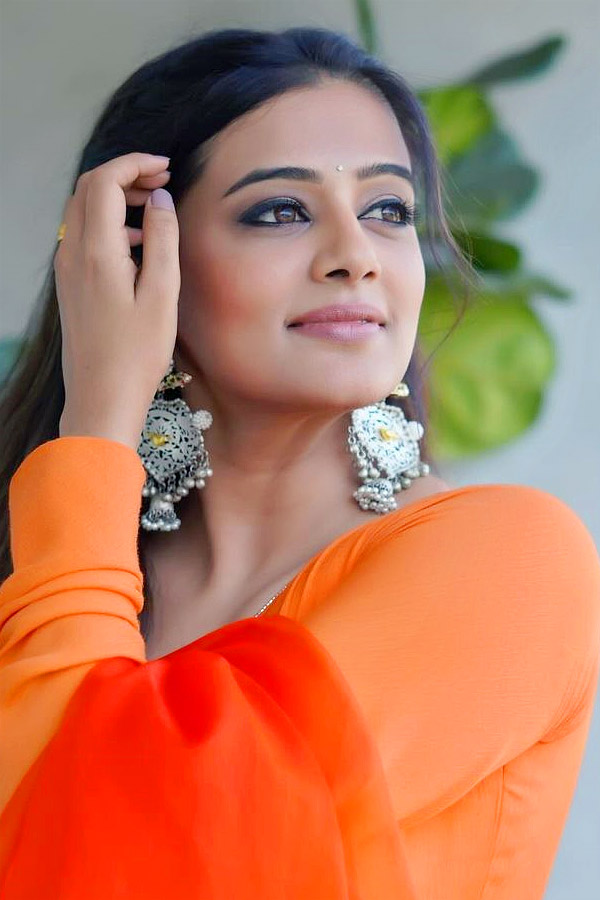 Interesting Facts About Tollywood Actress Priyamani Photos - Sakshi24