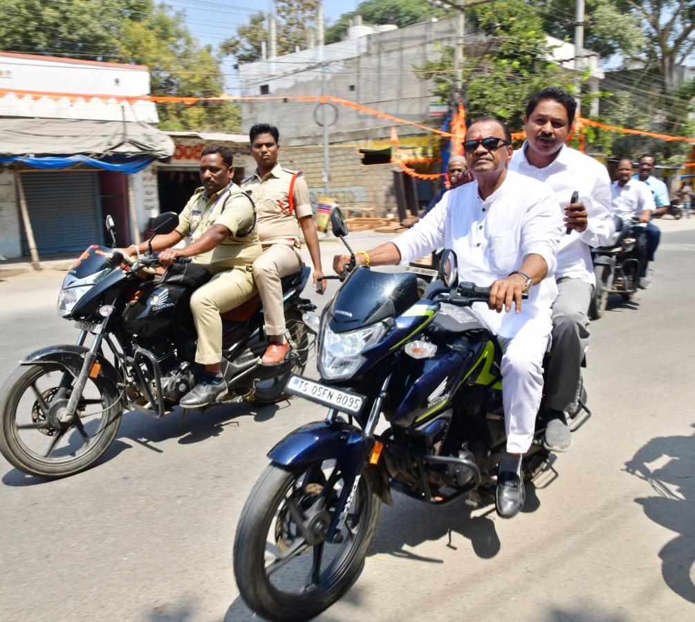 Best Photos Of The Day In AP And Telangana - Sakshi7