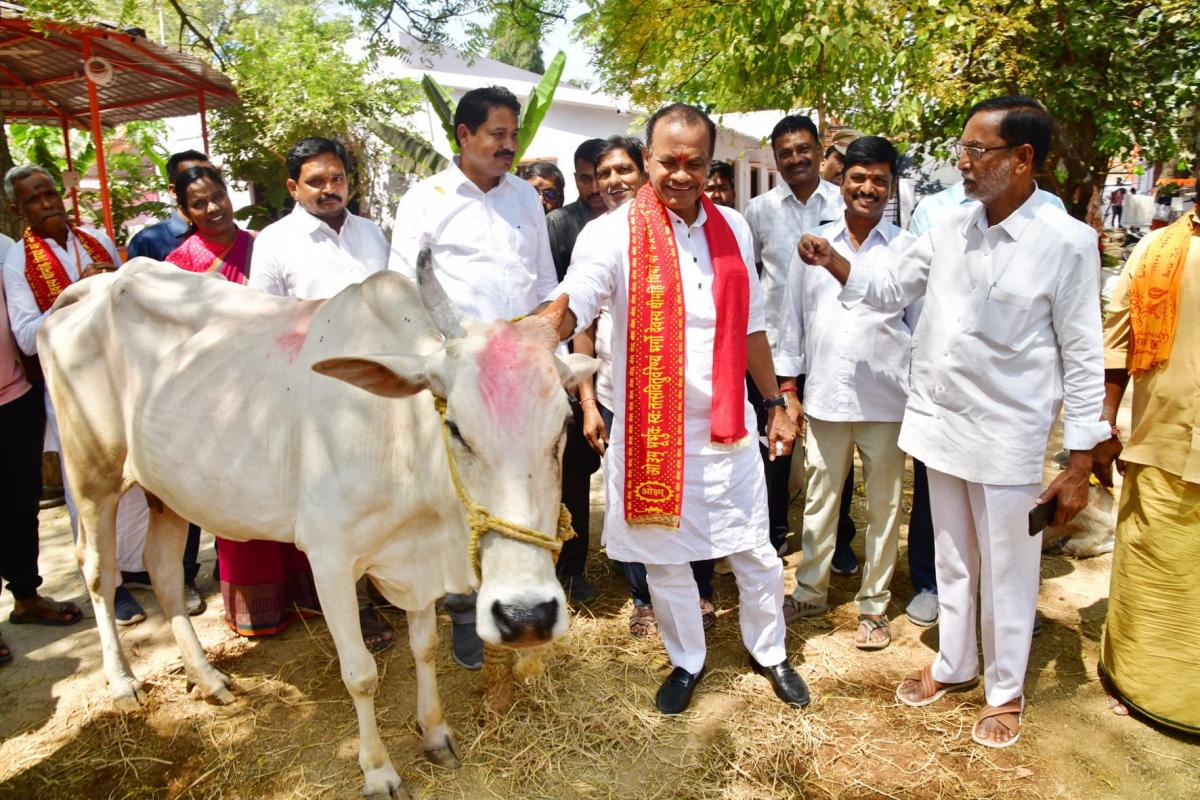 Best Photos Of The Day In AP And Telangana - Sakshi9