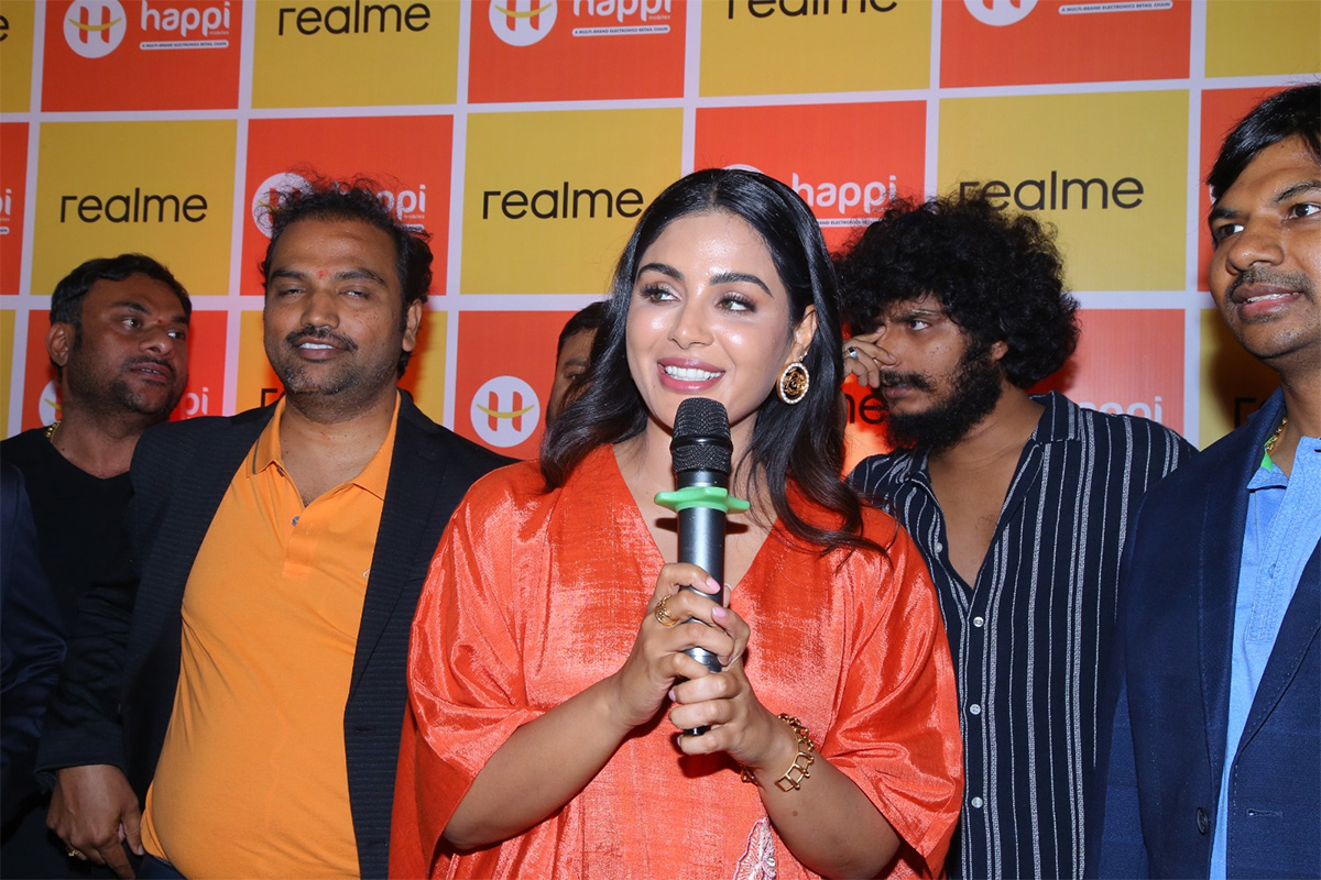 Samyuktha Menon launched the Realme 12 Series 5G Mobile - Sakshi12