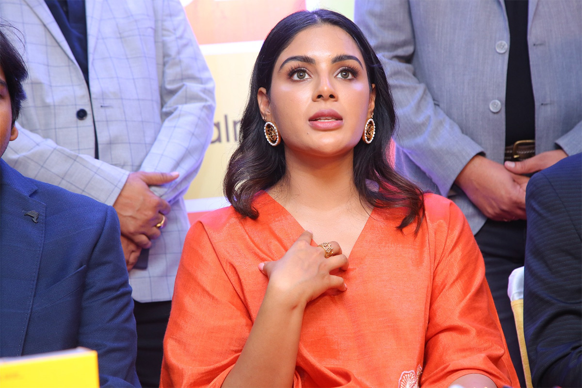 Samyuktha Menon launched the Realme 12 Series 5G Mobile - Sakshi17