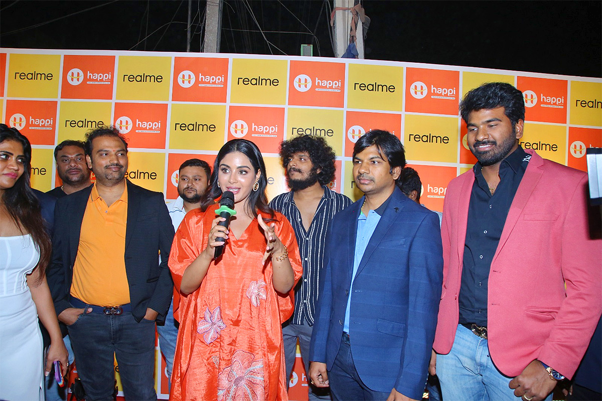 Samyuktha Menon launched the Realme 12 Series 5G Mobile - Sakshi3