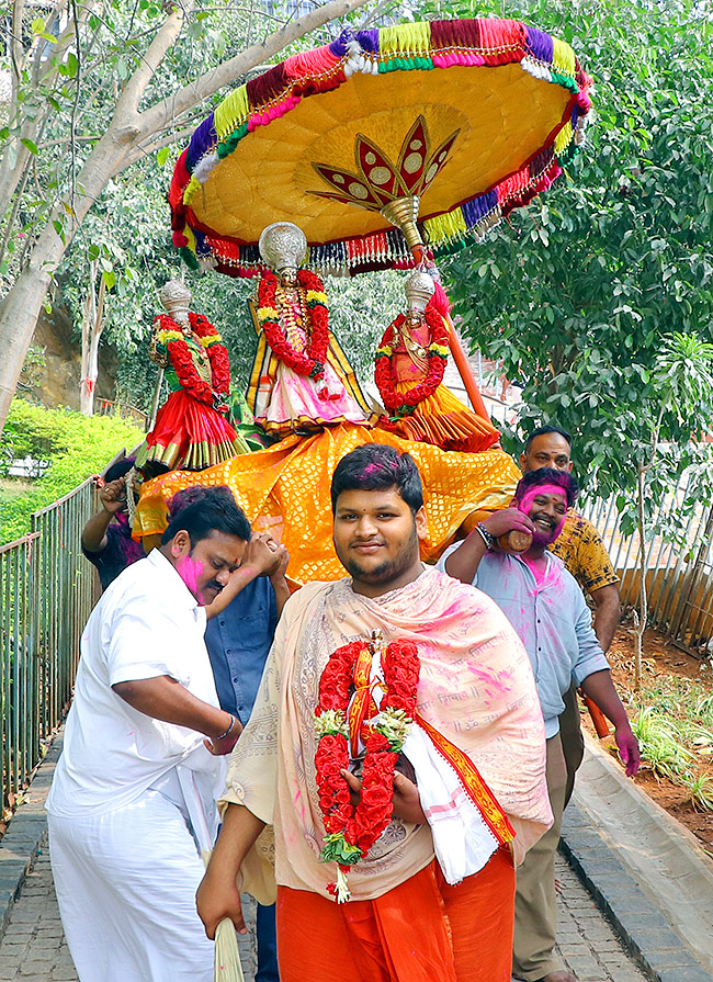 The Shivaratri celebrations ended on Indrakeeladri photos - Sakshi30