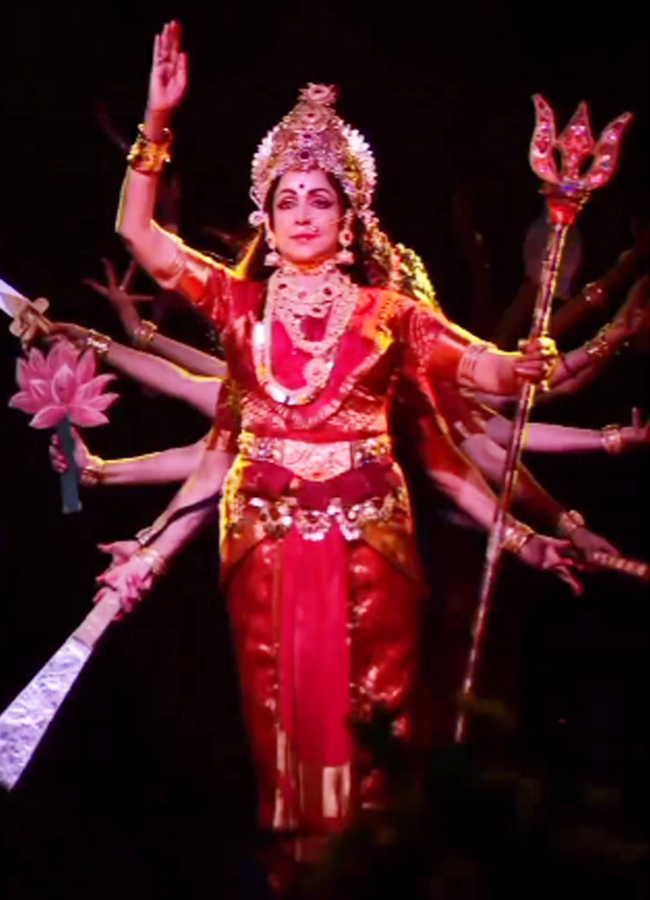 Hema Malini Performed As Parvathi Devi On Maha Shivratri - Sakshi17