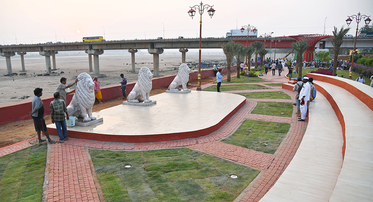 Riverfront Park New landmark of Vijayawada Photos - Sakshi17