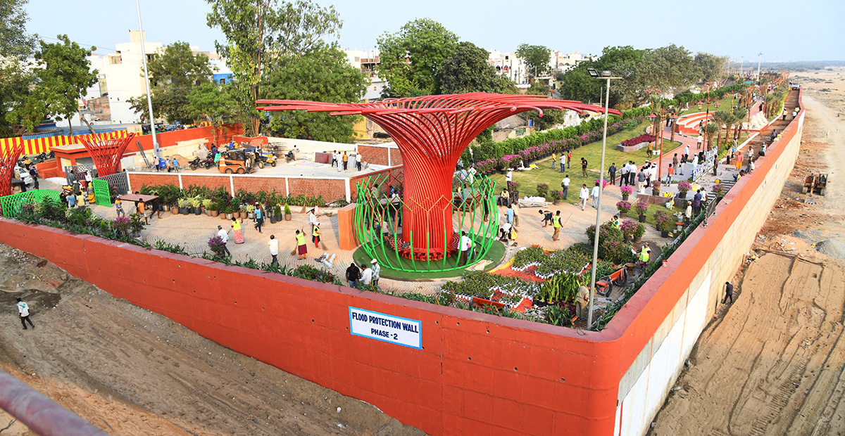 Riverfront Park New landmark of Vijayawada Photos - Sakshi21