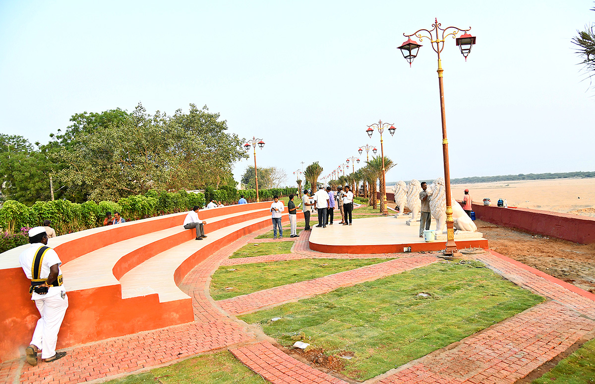 Riverfront Park New landmark of Vijayawada Photos - Sakshi33